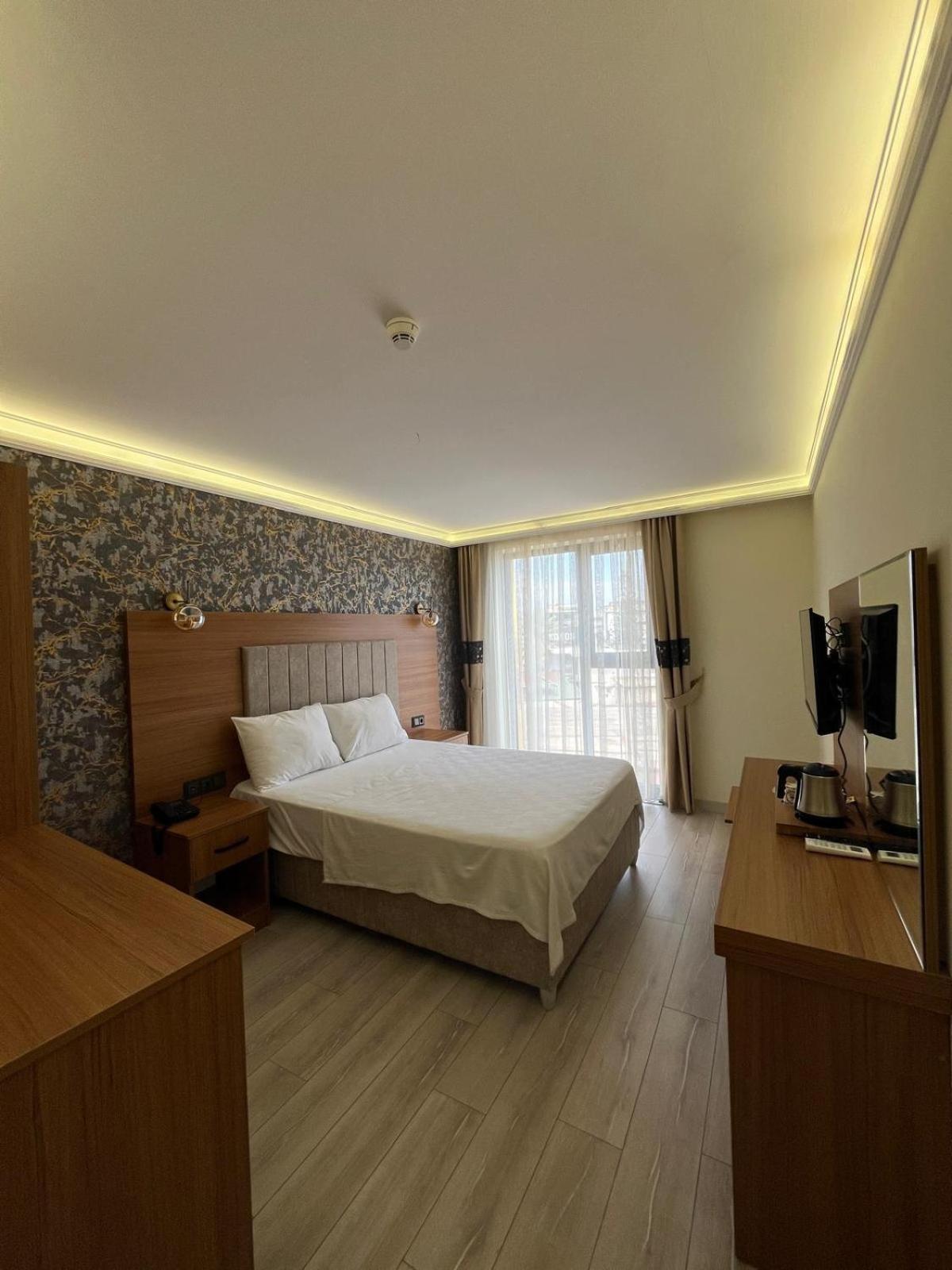 Golden Lux Hotel Antalia Esterno foto