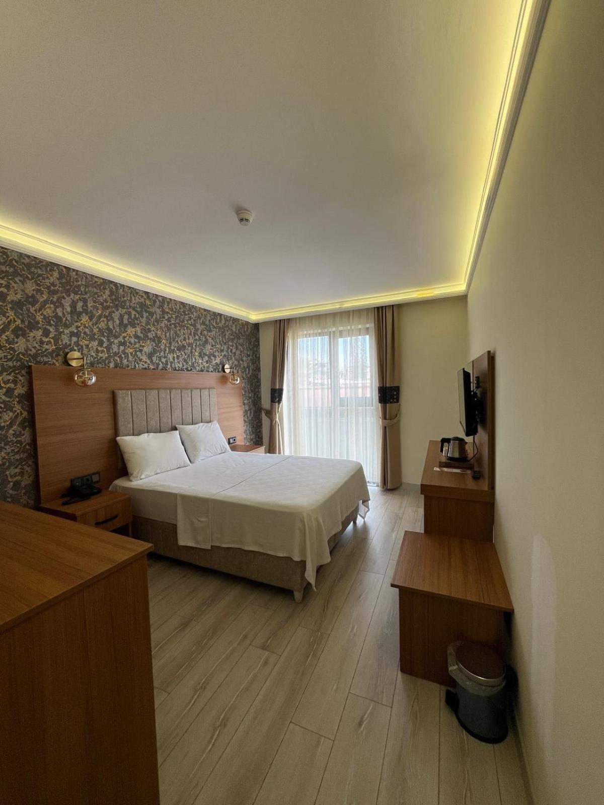 Golden Lux Hotel Antalia Esterno foto